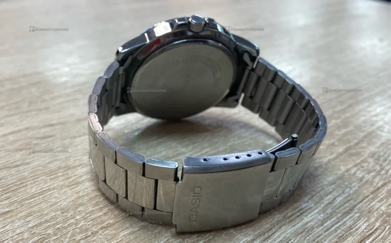 Часы Casio MTP-VD01