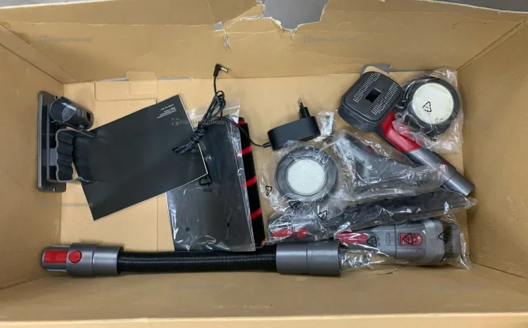 Пылесос  Redmond vh1319