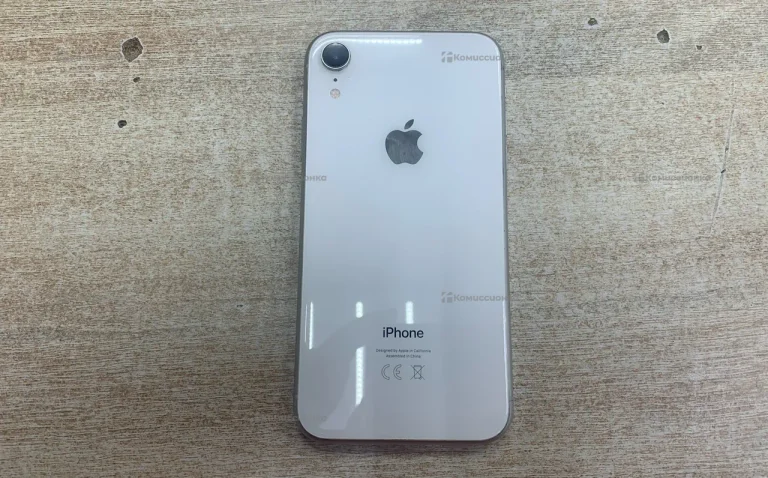 Apple iPhone XR 3/64 ГБ