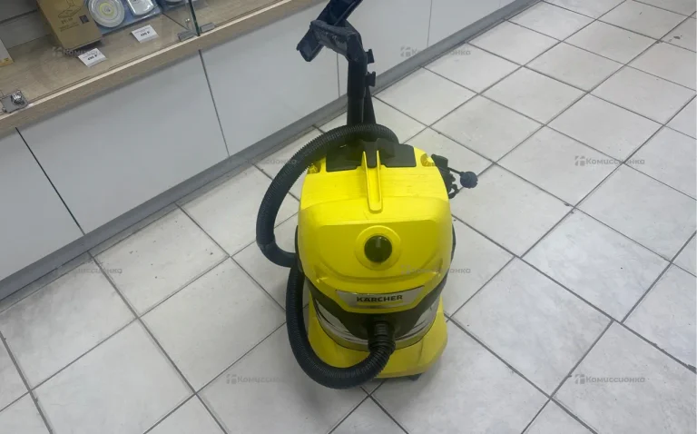Строительный пылесос Karcher WD 4