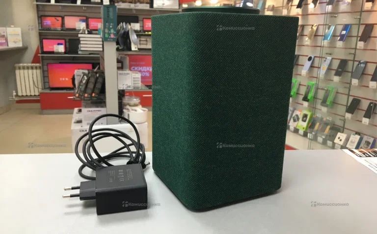 Колонка Яндекс Станция с Алисой