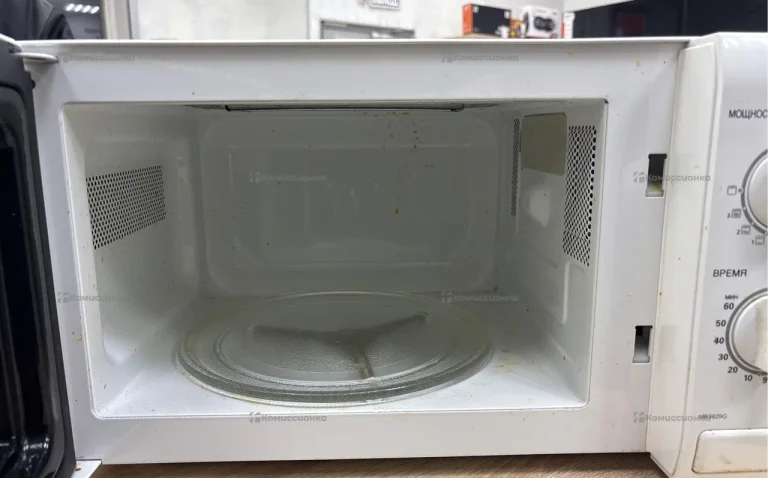 Микроволновая печь  LG MB3929G