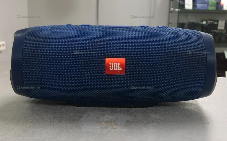 Колонка  JBL charge 3