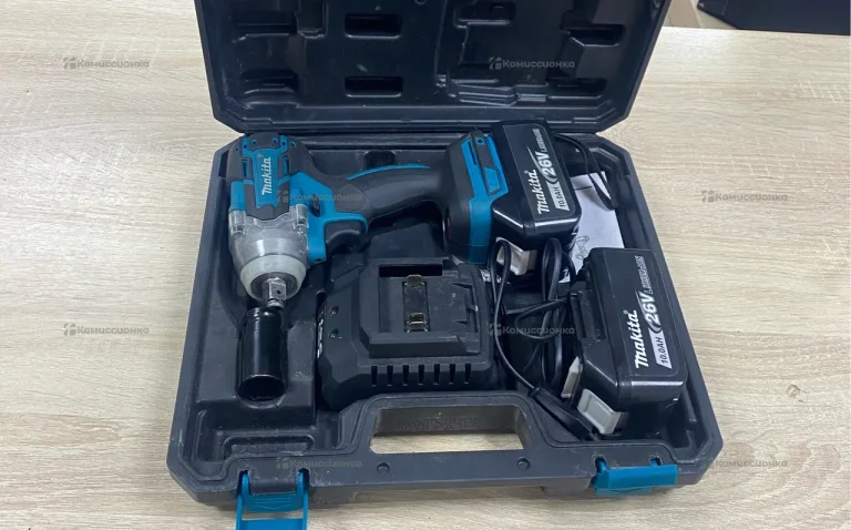Гайковерт Makita