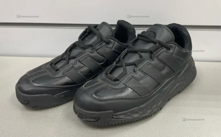 Кроссовки Adidas 42