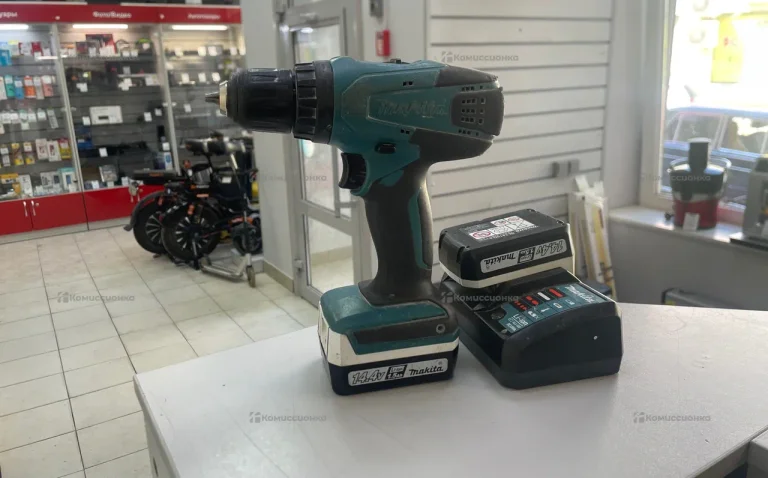 Дрель-шуруповерт makita DF347DWE