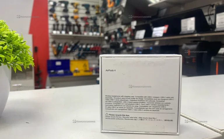 Наушники  AirPods 4