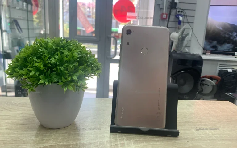 Honor 8A 2/32 ГБ