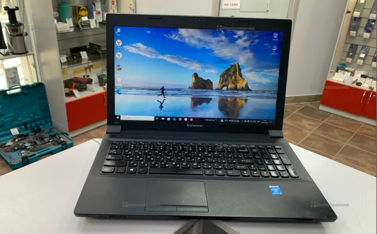 Ноутбук  Lenovo