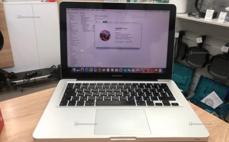Ноутбук  Macbook pro 13 2010