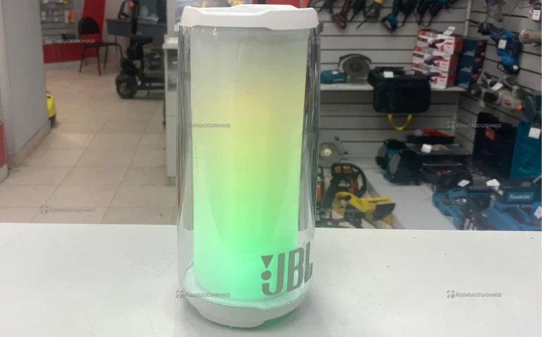 Колонка  JBL PULS 5