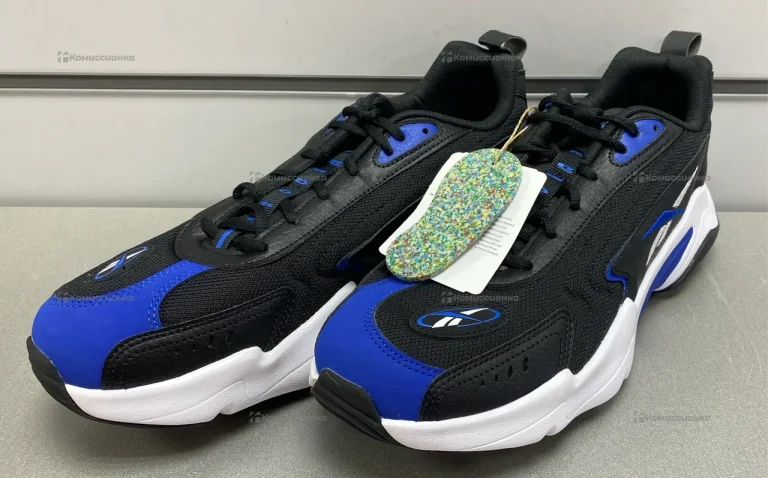 Кроссовки Reebok Vector Runner GW3396
