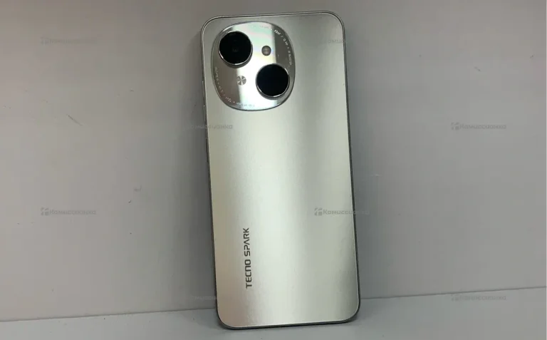 Tecno Spark Go 3/64 ГБ