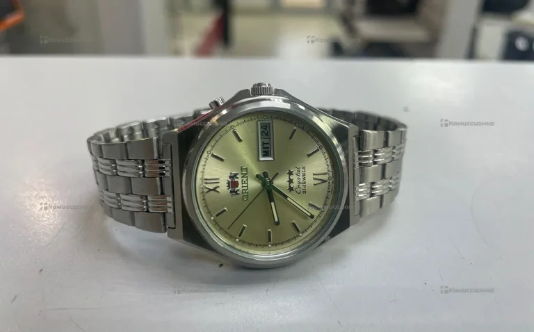 Часы Orient EM5M-C0