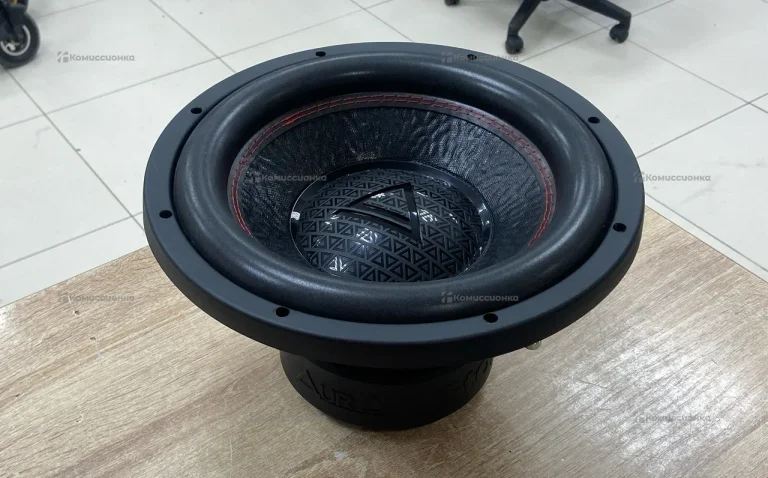 Сабвуфер Aura 12.D2