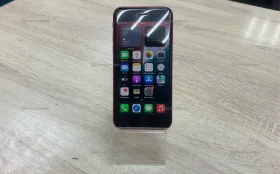 Apple iPhone SE (2020) 3/64 ГБ