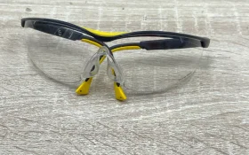 Купить Очки защитные1 б/у , в Магнитогорск Цена:160рублей