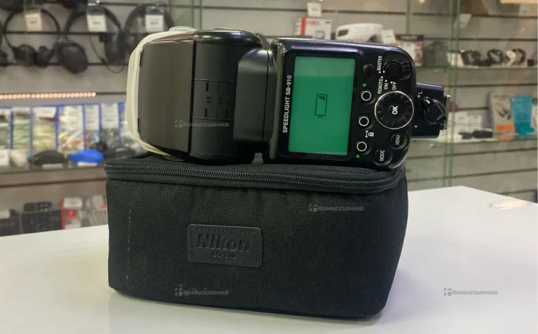 Вспышка Nikon SPEEDLIGHT SB-910