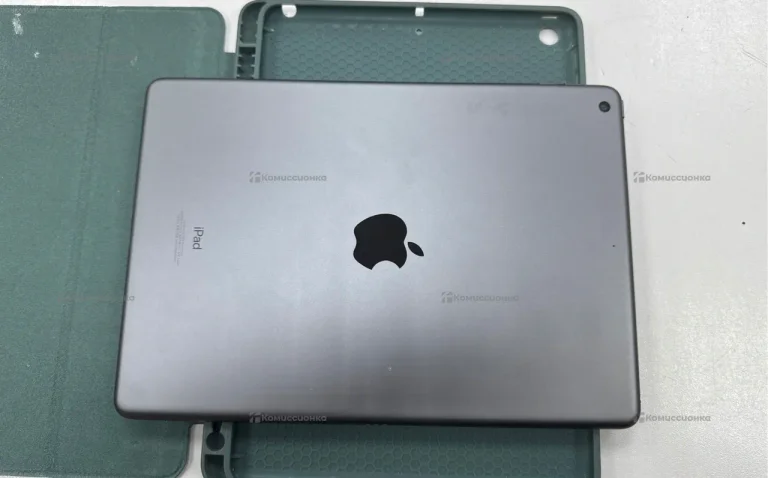 Планшет Apple iPad 9 64GB.