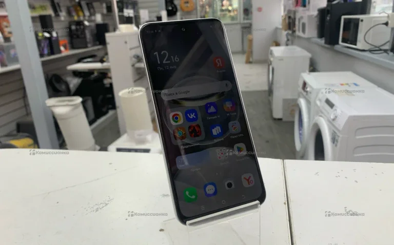 Tecno Spark 30 8/128 ГБ