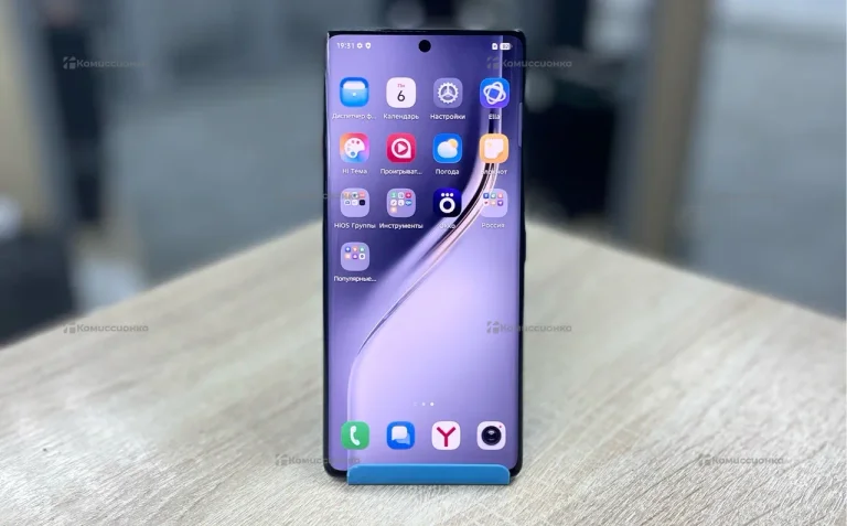 Tecno Camon 40 Pro 8/256 ГБ