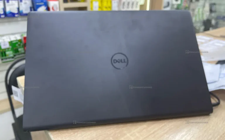 Ноутбук  Dell Vostro 3520