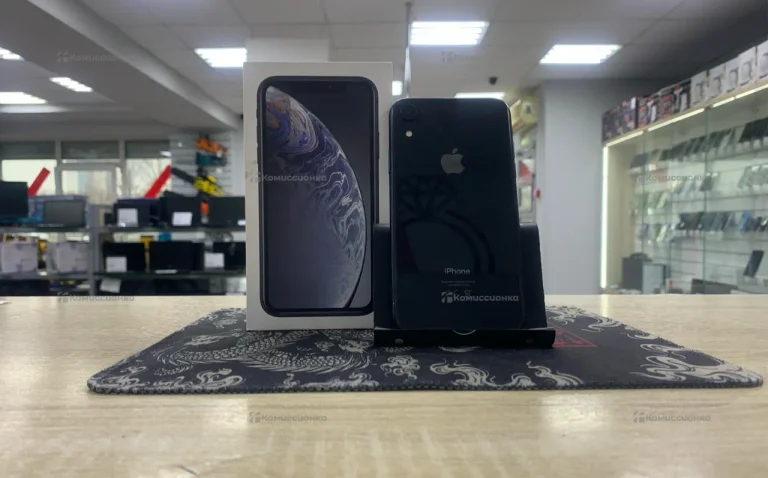 Apple iPhone XR 3/128 ГБ