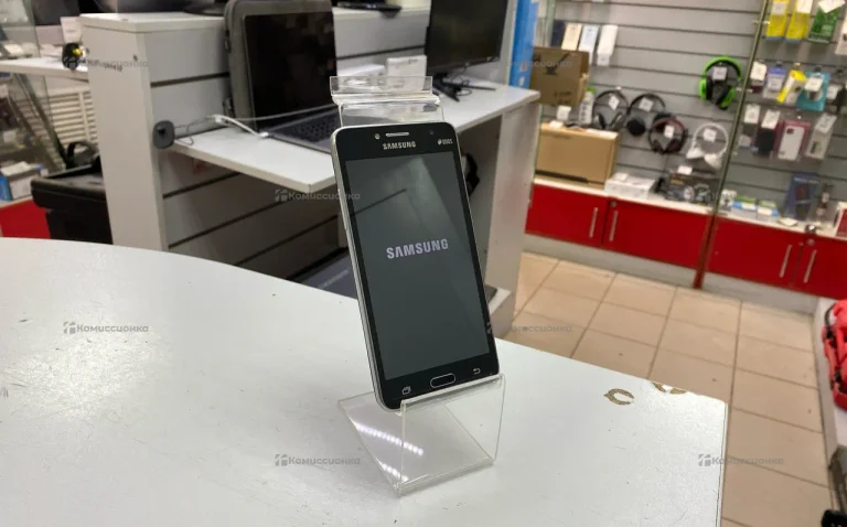 Samsung Galaxy J3 (2016) SM-J320F/DS 8Gb