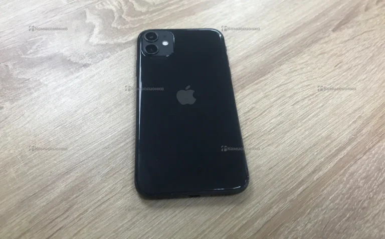 Apple iPhone 11 4/64 ГБ