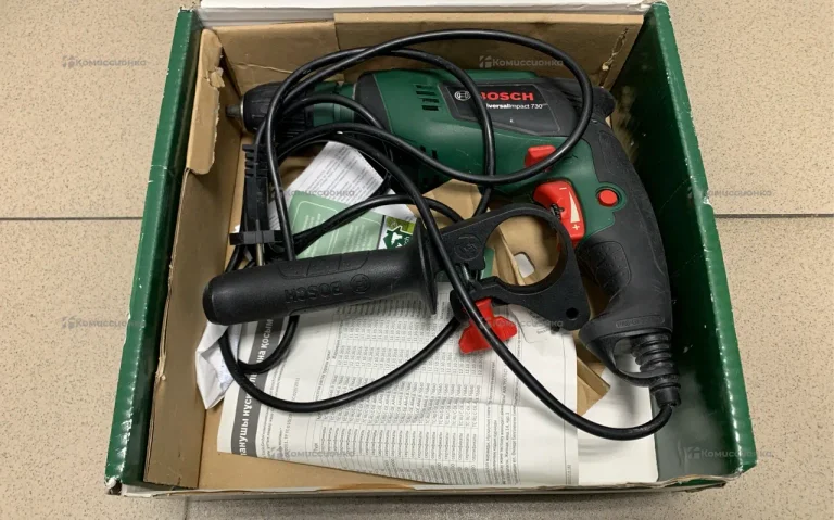 Дрель сетевая Bosch universal 730