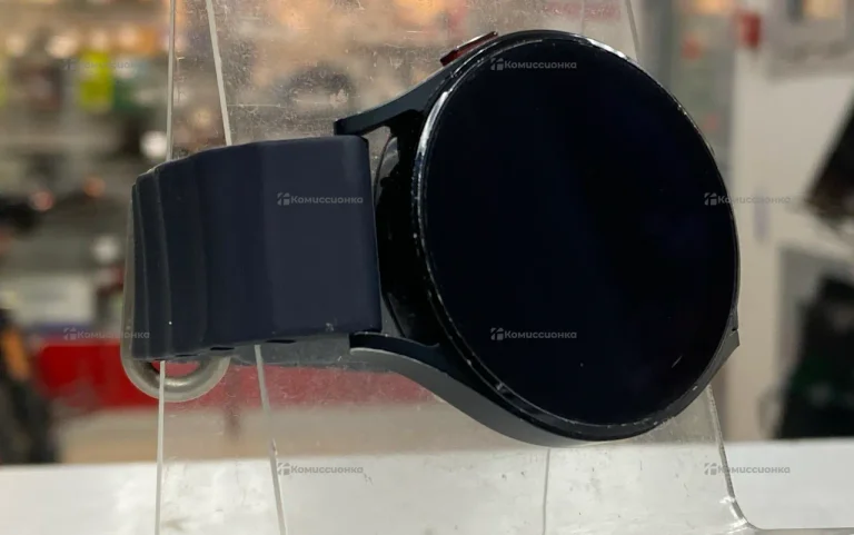 Часы  Samsung Watch 4