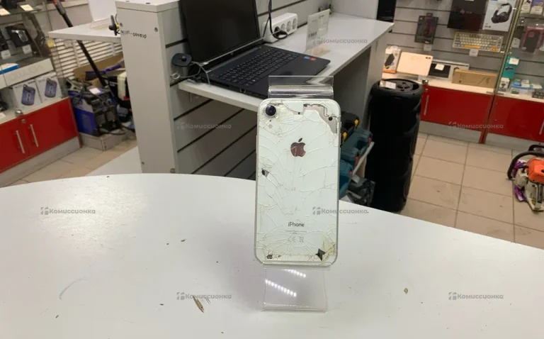 Apple iPhone XR 3/64 ГБ