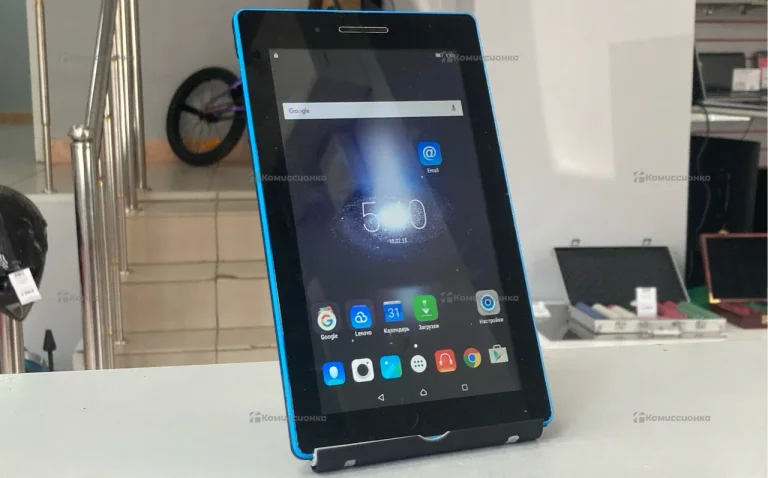 Планшет Lenovo TB3-710F.