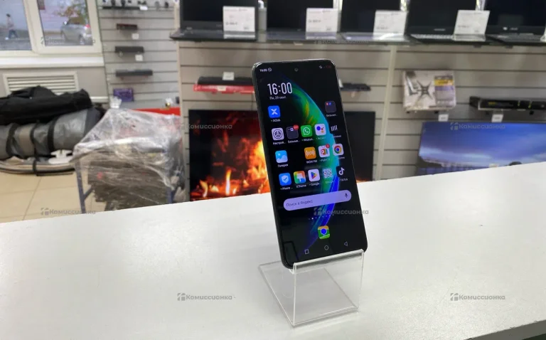 Infinix Hot 12 Play NFC 4/64 ГБ