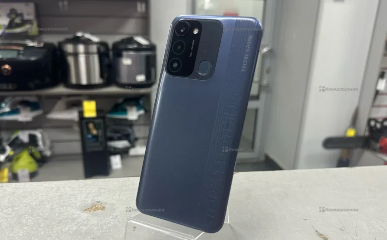 Tecno Spark 8C 3/64 ГБ