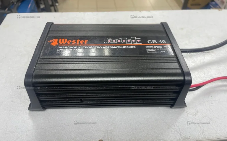 Зарядное устройство Wester CB10