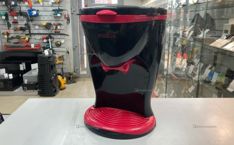 Кофеварка Smile KA783