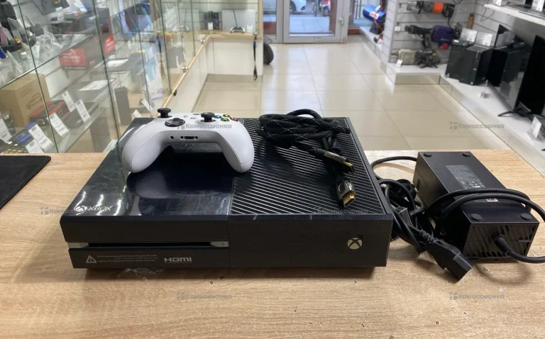 Приставка Xbox One 500Gb