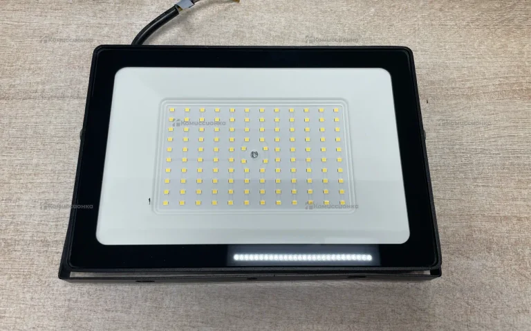 Прожектор Gigant GLS-100