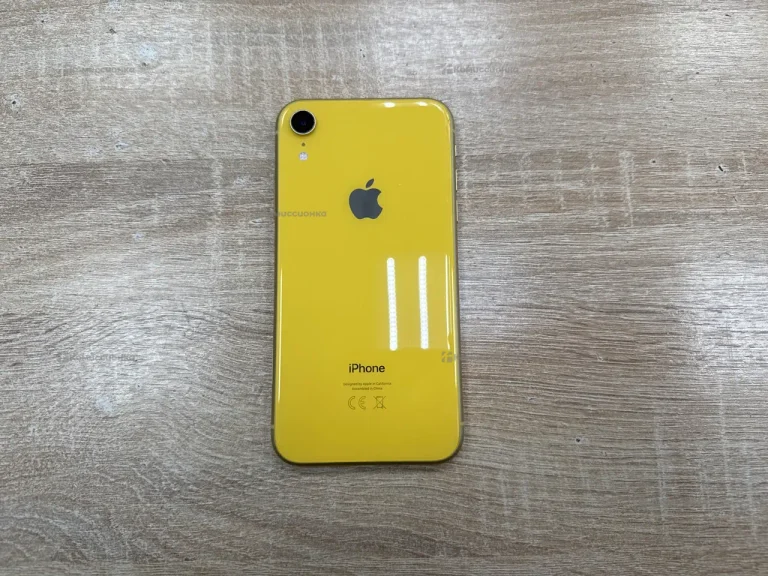 Apple iPhone XR 3/64 ГБ