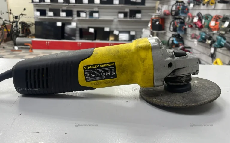 УШМ Stanley FMEG825