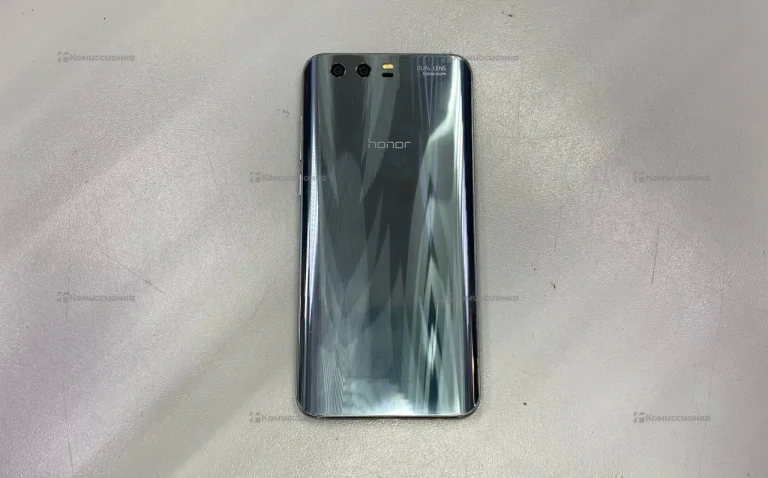 Honor 9 4/64 ГБ