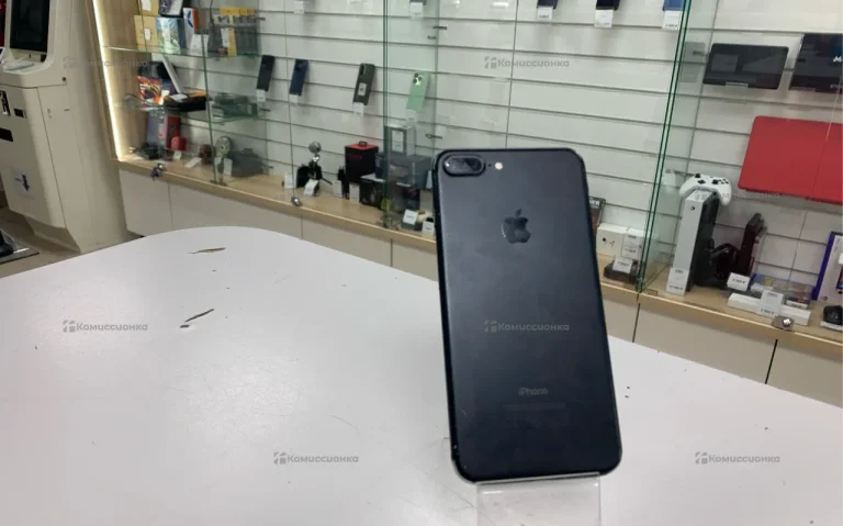 Apple iPhone 7 Plus 3/128 ГБ