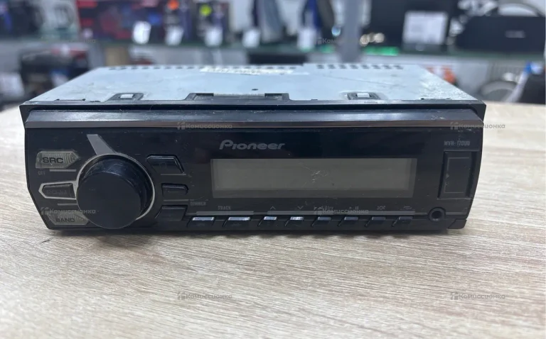 Автомагнитола  Pioneer MVH-170UB
