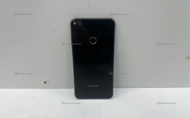 Honor 8 Lite 4/32 ГБ