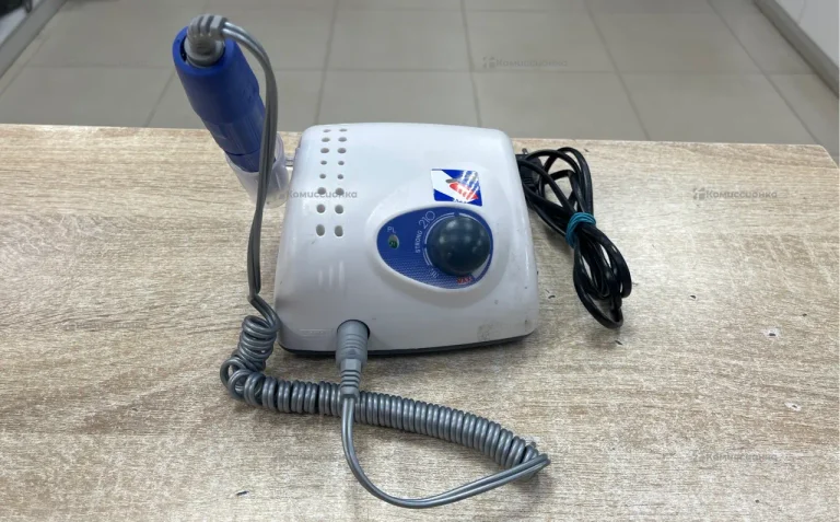 Аппарат для маникюра Strong 210