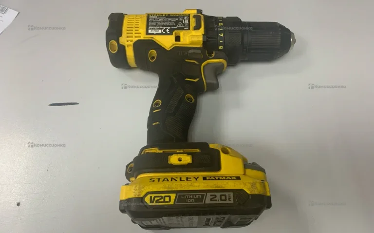 Дрель-шуруповерт аккумуляторная SCD700D2K