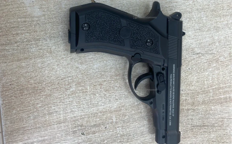 Пневматический пистолет Stalker S84