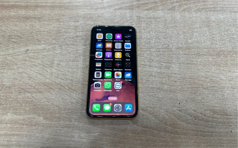 Apple iPhone XR 3/64 ГБ