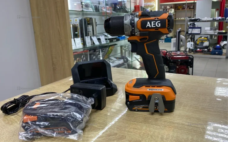 Аккумуляторная дрель-шуруповерт AEG BS18SBL